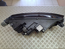 Laden Sie das Bild in den Galerie-Viewer, Frontscheinwerfer Skoda Octavia IV 5E4941015 LED Links Scheinwerfer Headlight SCH7217051129za