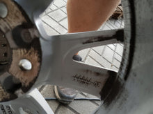 Laden Sie das Bild in den Galerie-Viewer, 1x Alufelge 16 Zoll 7.0&quot; 5x112 35ET 8W0601025B Audi A4 B9 Rim Wheel