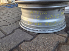 Load image into Gallery viewer, 4x Alufelge 15 Zoll 6.0" 5x114.3 50ET Glanz Silber Mazda Premacy Rim Wheel FEL8129788690ch