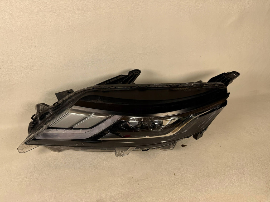 Frontscheinwerfer Mitsubishi L200 8301D381 Links Scheinwerfer Headlight SCH5061606894uw