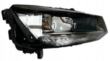 Laden Sie das Bild in den Galerie-Viewer, Frontscheinwerfer Audi Q2 Rechts Scheinwerfer Headlight