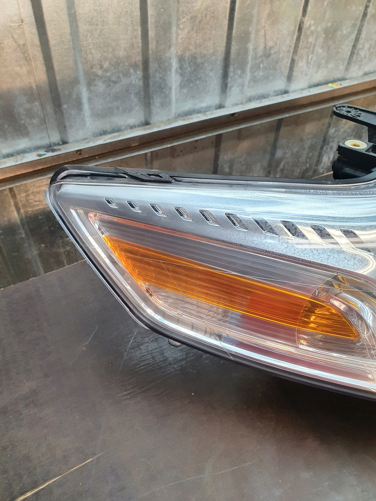 Frontscheinwerfer Ford Mondeo 7S71-13D154-AL Xenon Rechts Scheinwerfer Headlight