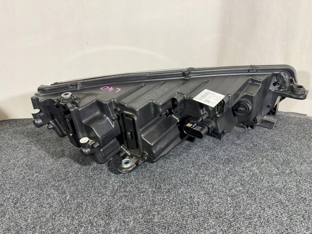 Frontscheinwerfer Skoda Octavia I 5E4941016 5E4941015 Ein Satz Headlight SCH7357040014pl