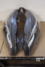 Load image into Gallery viewer, Frontscheinwerfer Toyota Yaris Ein Satz Scheinwerfer Headlight SCH6932333189kz