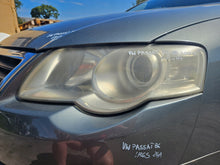 Laden Sie das Bild in den Galerie-Viewer, Frontscheinwerfer VW Passat Links Scheinwerfer Headlight