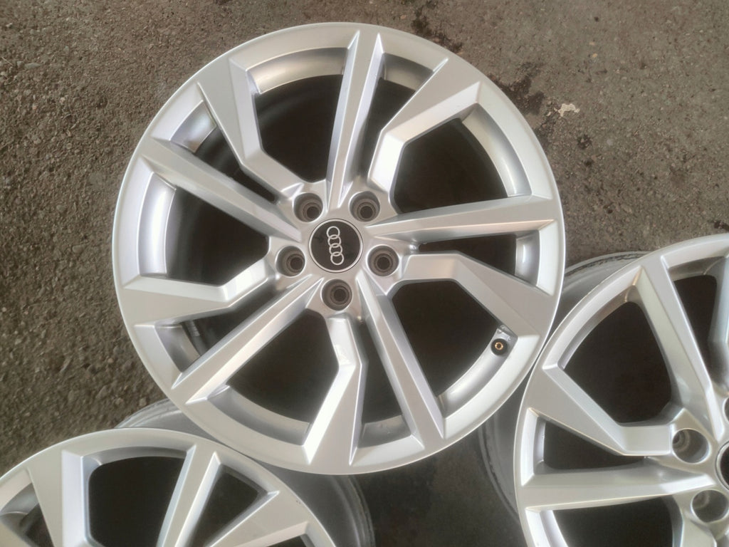4x Alufelge 18 Zoll 8.5" 5x112 50ET Glanz Silber 8S0601025AN Audi Tt Rim Wheel FEL5825374094sj