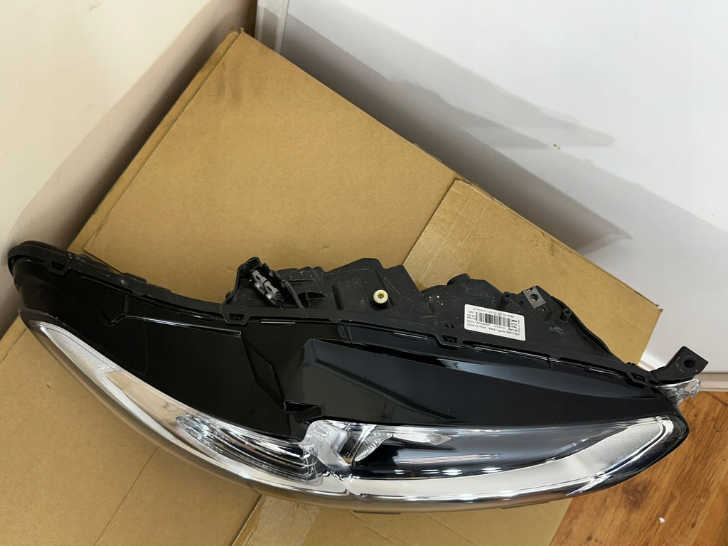 Frontscheinwerfer Ford Mondeo S73-13W029-EC Ein Stück (Rechts oder Links) SCH6750236969ex