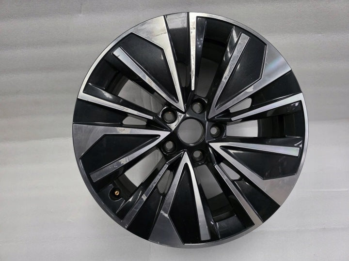 1x Alufelge 17 Zoll 41ET 3P0601025 Skoda Superb Rim Wheel FEL4831038545gn