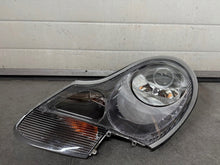 Laden Sie das Bild in den Galerie-Viewer, Frontscheinwerfer Porsche 911 996 99663115704 Links Scheinwerfer Headlight SCH5287410127kg