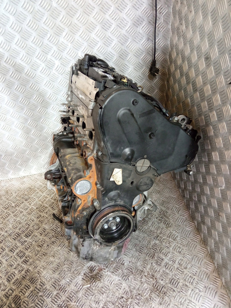 Motor Audi A4 B9 DET 2.0 TDI 100TKm 2019 Diesel Engine Unkomplett