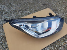 Laden Sie das Bild in den Galerie-Viewer, Frontscheinwerfer Hyundai I20 92102-4P500 LED Rechts Scheinwerfer Headlight SCH6018376632um