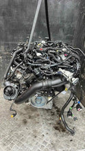 Load image into Gallery viewer, Motor BMW 5 B48B20V 2.0 299PS 220kW 2023 Hybrid Engine Komplett MOT9779377165pf