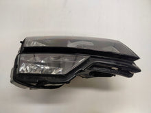 Laden Sie das Bild in den Galerie-Viewer, Frontscheinwerfer Skoda Karoq Rechts Scheinwerfer Headlight SCH4839950608fj