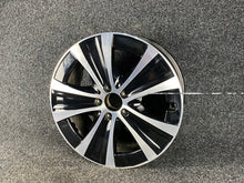 Laden Sie das Bild in den Galerie-Viewer, 1x Alufelge 18 Zoll 8.0&quot; 5x112 43ET A2134013700 Mercedes-Benz W213 Rim Wheel