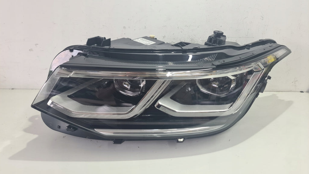 Frontscheinwerfer VW Tiguan 5NB941081C Links Scheinwerfer Headlight