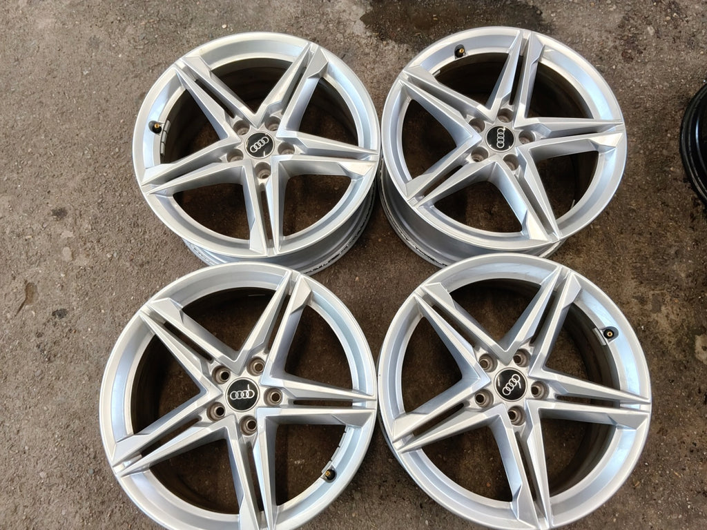 4x Alufelge 18 Zoll 8.0" 5x112 40ET Glanz Silber 8W0601025 Audi A4 B9 Rim Wheel FEL8694444181lk