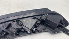 Laden Sie das Bild in den Galerie-Viewer, Frontscheinwerfer Hyundai Kona 92207-J9000 Ein Satz Scheinwerfer Headlight SCH8221373720mx