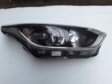 Load image into Gallery viewer, Frontscheinwerfer Kia Ceed 92102-J7051 Rechts Scheinwerfer Headlight SCH4803352359rt