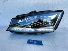 Laden Sie das Bild in den Galerie-Viewer, Frontscheinwerfer Skoda Fabia III 6V1941015F LED Links Scheinwerfer Headlight SCH9803113796et