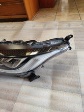 Load image into Gallery viewer, Frontscheinwerfer Toyota Yaris EUK0-8 LED Links Scheinwerfer Headlight SCH2139761572vw