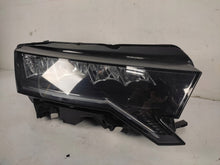 Laden Sie das Bild in den Galerie-Viewer, Frontscheinwerfer Skoda Octavia IV 5E4941010 Rechts Scheinwerfer Headlight SCH4810228308ze