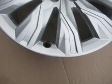 Laden Sie das Bild in den Galerie-Viewer, 4x Alufelge 18 Zoll 7.5" 5x112 39ET Glanz Silber 8W0071498 Audi Rim Wheel FEL6318668900tu