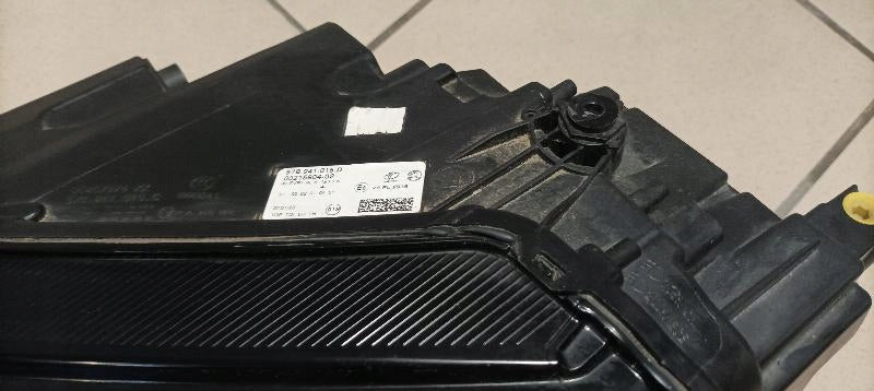 Frontscheinwerfer Skoda Karoq 57B941015D Links Scheinwerfer Headlight SCH9766858549wb