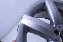 Laden Sie das Bild in den Galerie-Viewer, 1x Alufelge 17 Zoll 8.5" 5x112 35ET Matt Silber A2304010902 Mercedes-Benz R230 FEL2065742322bi
