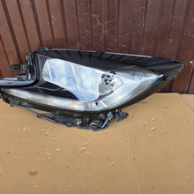 Load image into Gallery viewer, Frontscheinwerfer Toyota Aygo X Links Scheinwerfer Headlight SCH1566392983xl