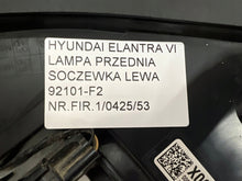Laden Sie das Bild in den Galerie-Viewer, Frontscheinwerfer Hyundai Elantra 92101F2 Links Scheinwerfer Headlight