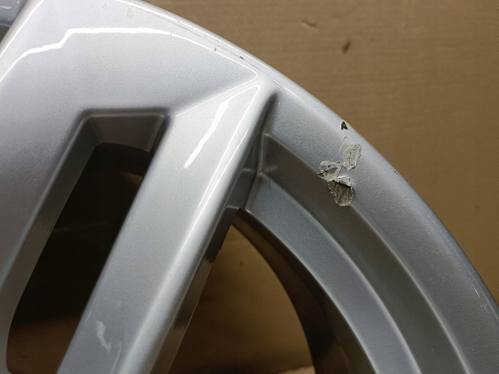 1x Alufelge 17 Zoll 7.5" 5x112 38ET Glanz Silber 8W0601025E Audi Rim Wheel FEL9824116720af