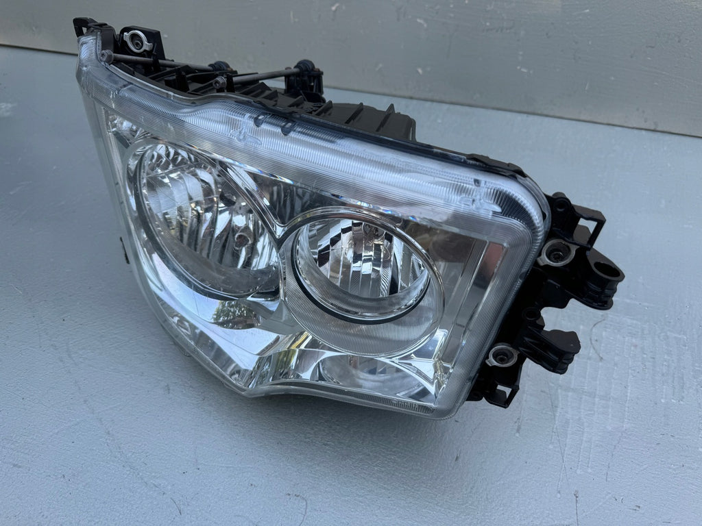 Frontscheinwerfer Mercedes-Benz A9608201939 Rechts Scheinwerfer Headlight