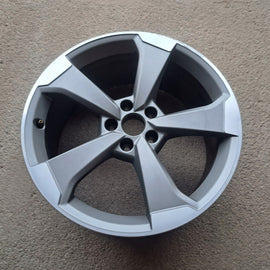 1x Alufelge 19 Zoll 8.5