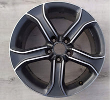 Load image into Gallery viewer, 1x Alufelge 17 Zoll 7.5&quot; 5x112 28ET Glanz Grau 8T0601025DK Audi A5 Rim Wheel