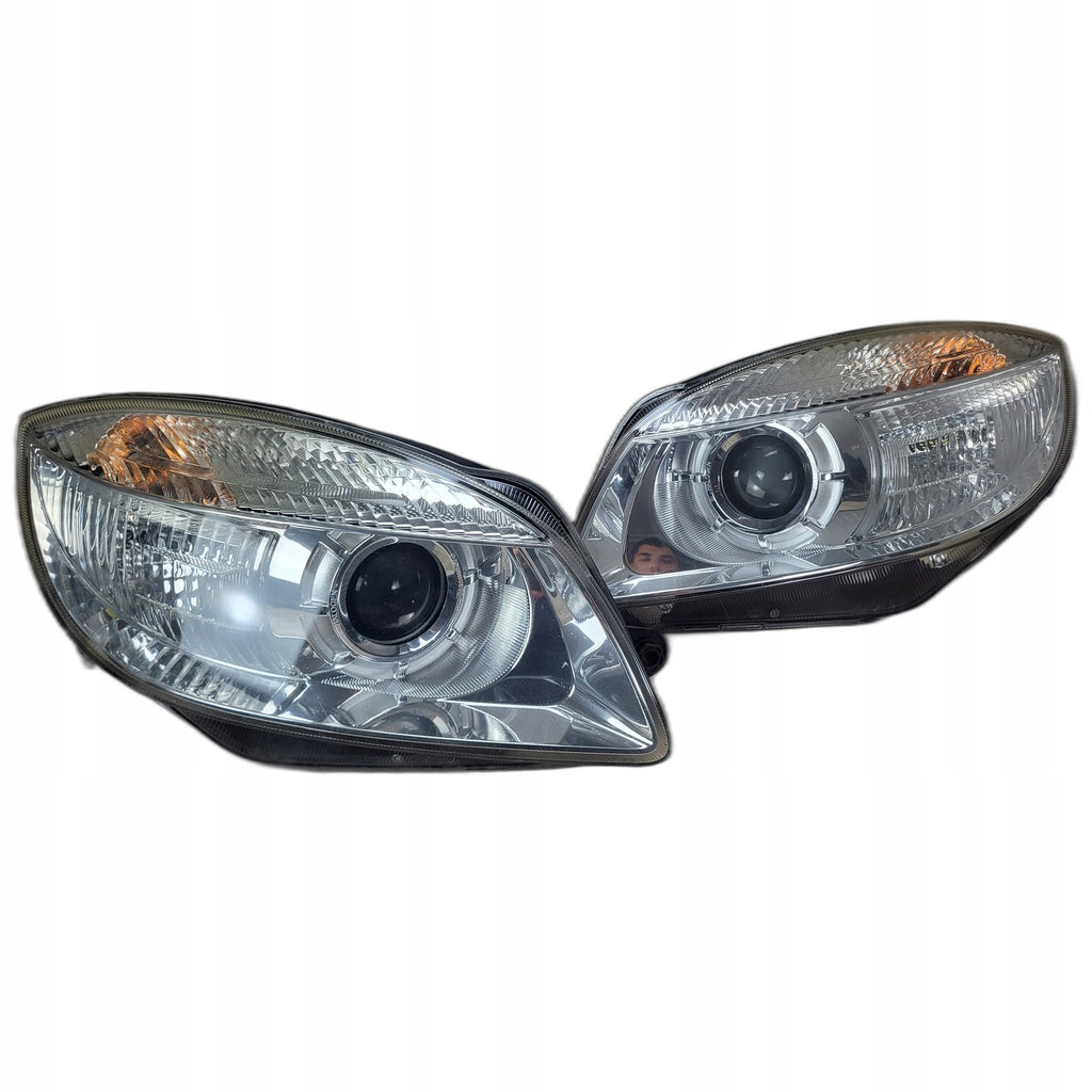 Frontscheinwerfer Skoda Fabia II Roomster Ein Satz Scheinwerfer Headlight SCH8724831178wg