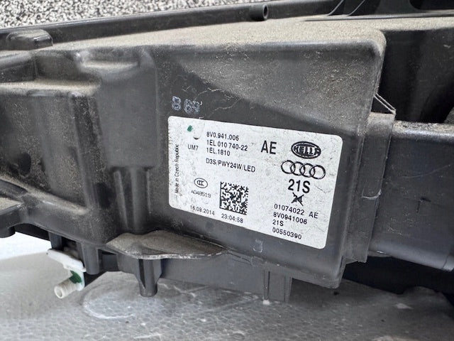 Frontscheinwerfer Audi A3 8V0941006 Xenon Rechts Scheinwerfer Headlight SCH9869886681jz