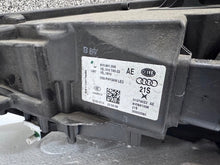 Laden Sie das Bild in den Galerie-Viewer, Frontscheinwerfer Audi A3 8V0941006 Xenon Rechts Scheinwerfer Headlight SCH9869886681jz