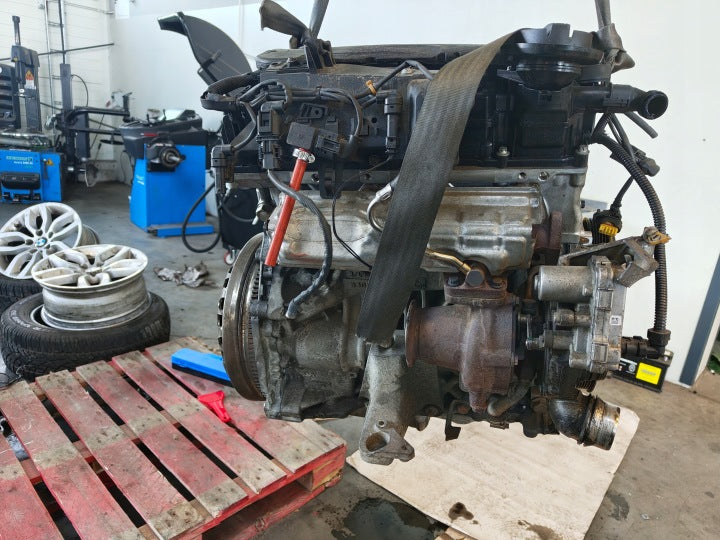 Motor BMW N47D20C 2.0 2013 Engine Komplett MOT9422498149xw