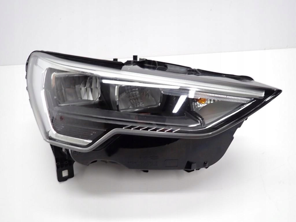 Frontscheinwerfer Audi Q3 83A941012 LED Rechts Scheinwerfer Headlight SCH6679649200va