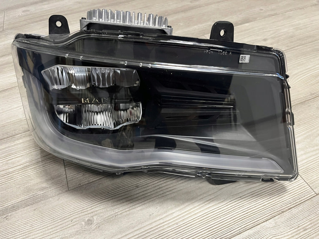 Frontscheinwerfer Man 81251016812 LED Rechts Scheinwerfer Headlight SCH9584817022zv