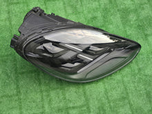 Load image into Gallery viewer, Frontscheinwerfer Porsche Panamera 973941036 Rechts Scheinwerfer Headlight SCH9943733680cu