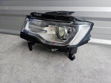 Laden Sie das Bild in den Galerie-Viewer, Frontscheinwerfer Jeep Grand Cherokee Wk2 68144709AF Xenon Links Headlight SCH8388761680dx