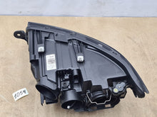 Load image into Gallery viewer, Frontscheinwerfer VW 7L1941006B Rechts Scheinwerfer Headlight SCH9781880704sa
