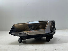 Laden Sie das Bild in den Galerie-Viewer, Frontscheinwerfer Audi Q2 81A941011 LED Ein Stück (Rechts oder Links) Headlight