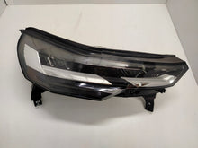 Laden Sie das Bild in den Galerie-Viewer, Frontscheinwerfer Renault Captur II 260100091R Full LED Rechts Headlight SCH1586209063yr