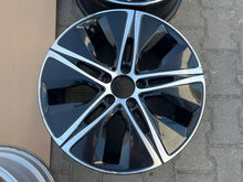 Laden Sie das Bild in den Galerie-Viewer, 1x Alufelge 18 Zoll 7.5&quot; 5x112 44ET A2054018200 Mercedes-Benz A205 Rim Wheel
