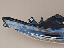 Laden Sie das Bild in den Galerie-Viewer, Frontscheinwerfer Iveco Daily IV 5802711799 LED Rechts Scheinwerfer Headlight SCH8213085163wk