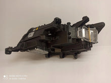 Laden Sie das Bild in den Galerie-Viewer, Frontscheinwerfer VW Transporter 7T1941082A 7T1941081A LED Ein Satz Headlight