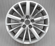 Load image into Gallery viewer, 1x Alufelge 18 Zoll 8.5&quot; 5x112 29ET Glanz Silber 8F0601025A, 8F0601025B Audi A5