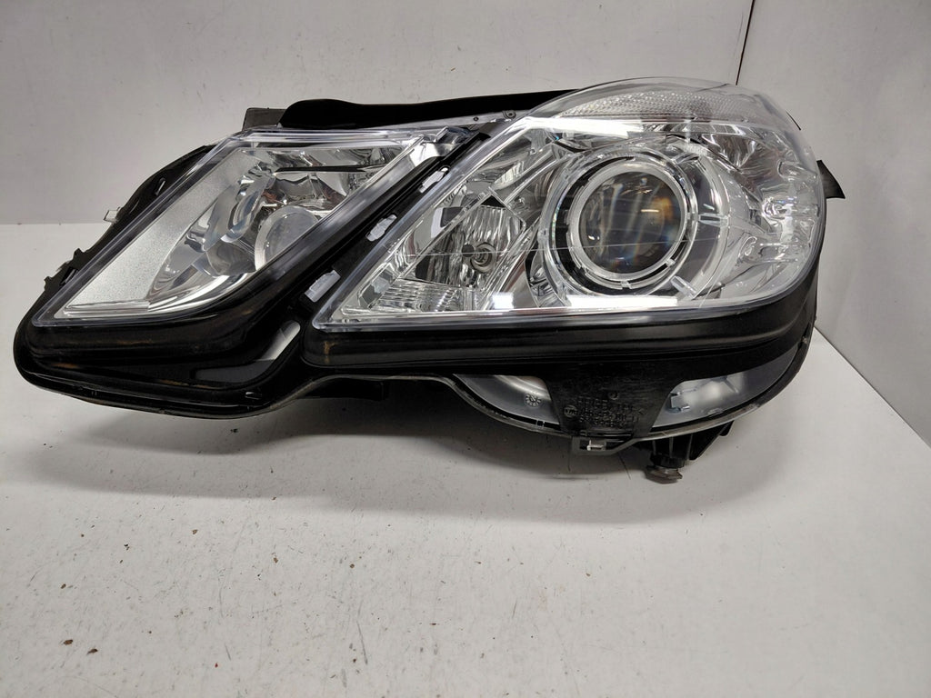 Frontscheinwerfer Mercedes-Benz W212 A2128201961 A2128205061 Xenon Ein Satz SCH8759104826ls